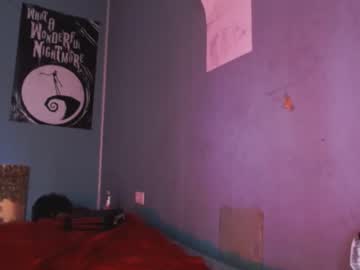 webcam girl lil_bears image #3361492