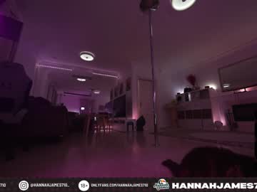 webcam girl hannahjames710 image #3068992