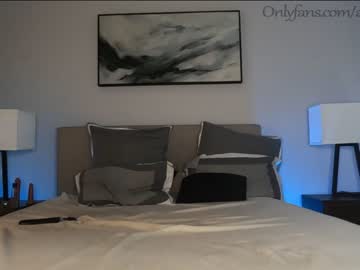 webcam couple ari_lovexo image #2845535