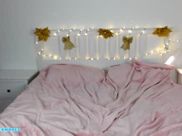 webcam girl ambertan1 image #3576447
