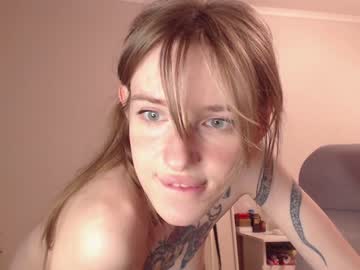 webcam girl esther_estrie image #6118170