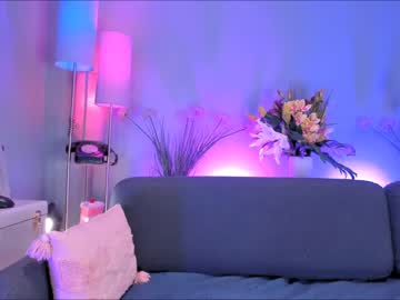 webcam girl littlee33 image #5157428