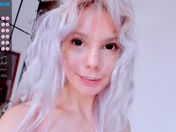 webcam girl careful_i_bite image #3340555