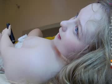 webcam girl teeencute image #3949242
