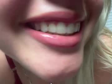 webcam girl lovecayaxo image #6315938