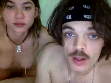 webcam couple bluntsandblowjobs image #6259944