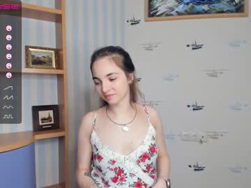 webcam girl shy_media image #4373666