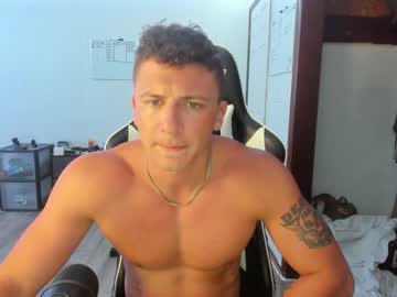 webcam man cowsgomoo101 image #1986039