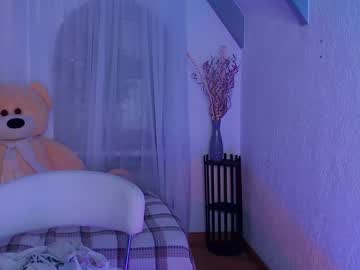 webcam girl littlee_kit1y image #2693369