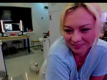 webcam girl kiradivine image #5823937