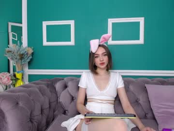 webcam girl adelewilson__ image #1162197