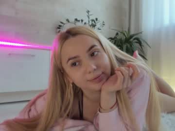 webcam girl meryfoxxx image #4210180