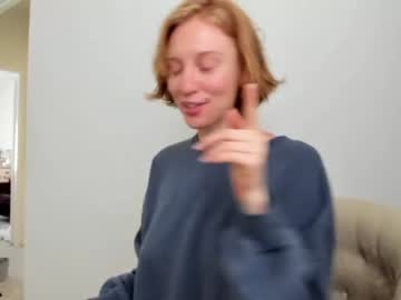 webcam girl pretendlunch image #2385486