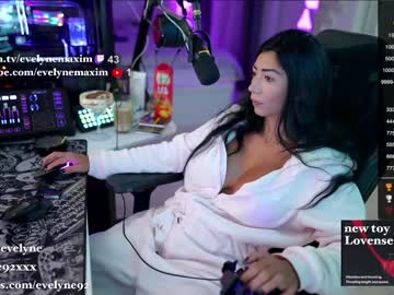 webcam girl evelyne92 image #5573372