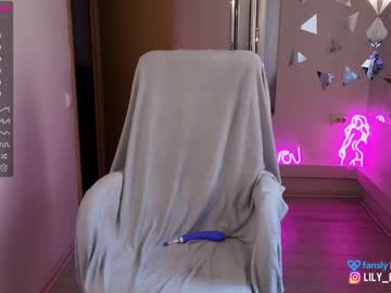 webcam girl lily_ewing image #5019508