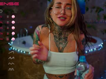webcam girl nickyneck image #3917699