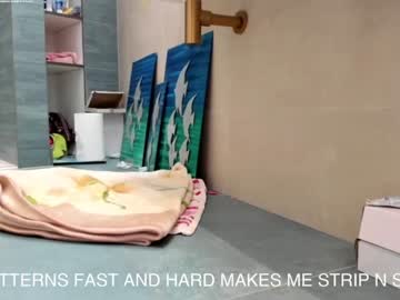 webcam girl lets_slip_and_slide image #5262813