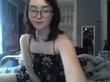 webcam girl soursou image #6665334