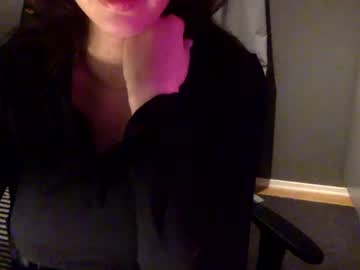 webcam girl lillyandhertoyy image #6227071