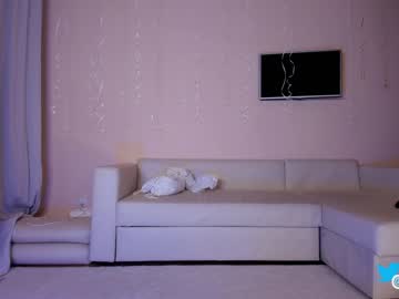 webcam girl hollyextra image #3720245