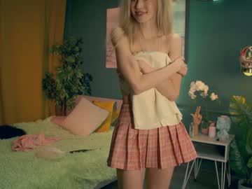 webcam girl lolly_bella_ image #373146
