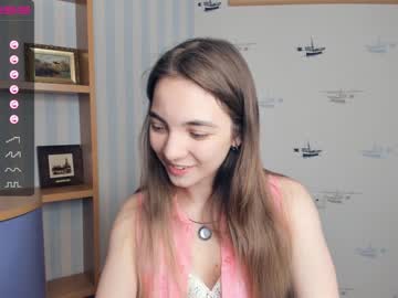webcam girl shy_media image #4380586