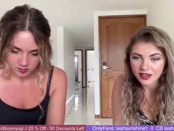 webcam girl bloomyogi image #3446843