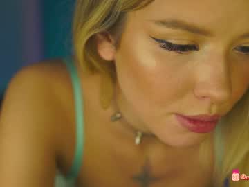 webcam girl _taylor_swift image #5875344