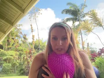 webcam girl kaileeshy image #2001032