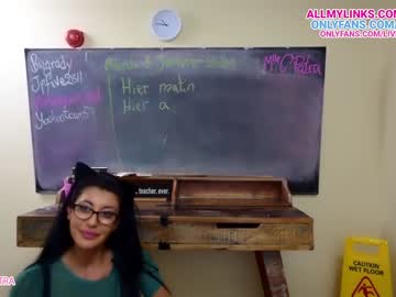 webcam girl livecleo image #3428347