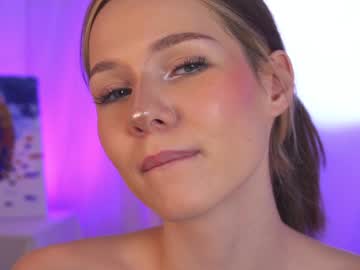 webcam girl kateuwugirl image #5332957