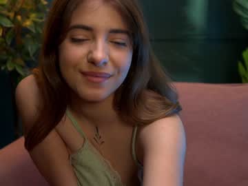 webcam girl yours_lola image #1279271