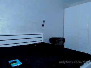 webcam girl pink_angels image #742372