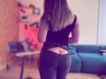 webcam girl _artease_ image #3982648