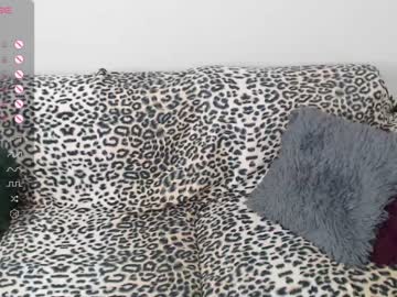 webcam girl emerald_kittycat image #6792546