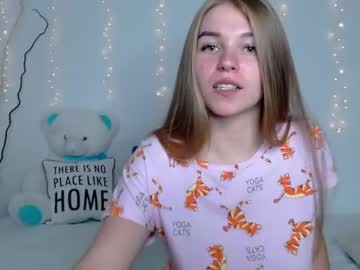 webcam girl little__cherrry image #2509942