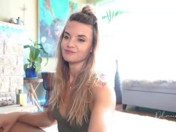 webcam girl phoenix_taylor image #2043170