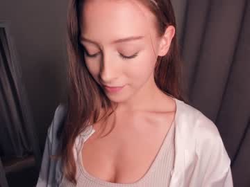 webcam girl wave_of_happy_ image #5685277