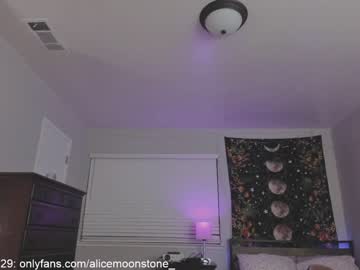 webcam girl alice_moonstone image #2877984