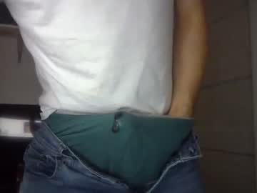 webcam man tommyboi_18 image #2929681