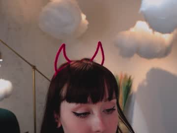 webcam girl ella_knockers_xl image #1543332