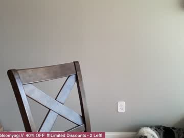 webcam girl bloomyogi image #2624533