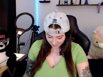 webcam girl bigtittedtattedlesbian image #2595615
