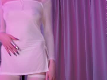 webcam girl holliwould_ image #6552395