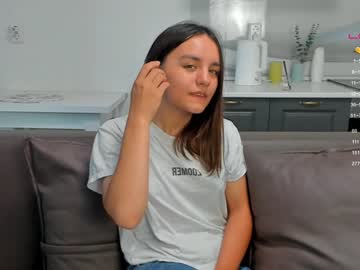 webcam girl karalyons image #4873505