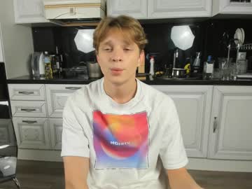 webcam man murcielago_lam image #106837