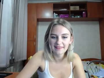 webcam girl melena_shy image #132203