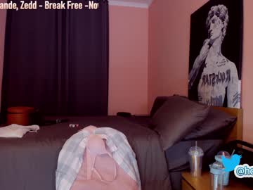 webcam girl hollyextra image #2472133
