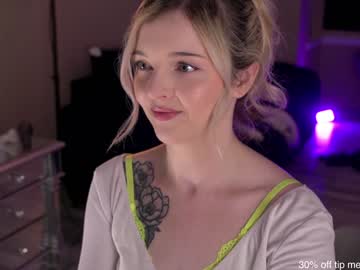 webcam girl lucydelovely image #6292778