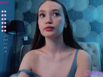 webcam girl crystalreves image #722510